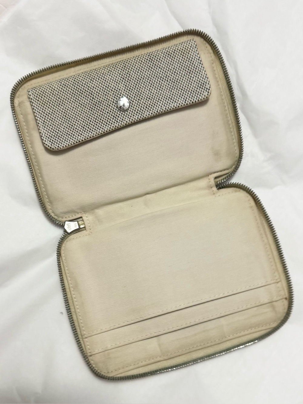 Hermès AUTHENTIC Herline Zip Around Wallet - Picture 13 of 16